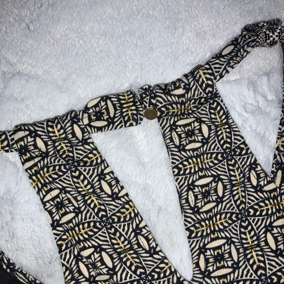 NWT xhilaration tan & black tribal print romper - Picture 6 of 7